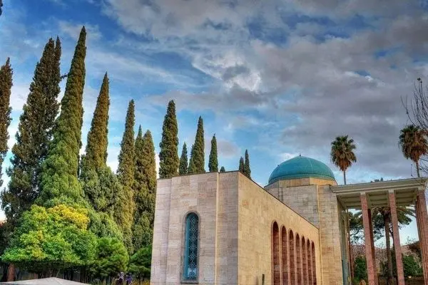 یک سعدی‌شناس: سعدی انسان را به درنگ در خویشتن دعوت می‌کند