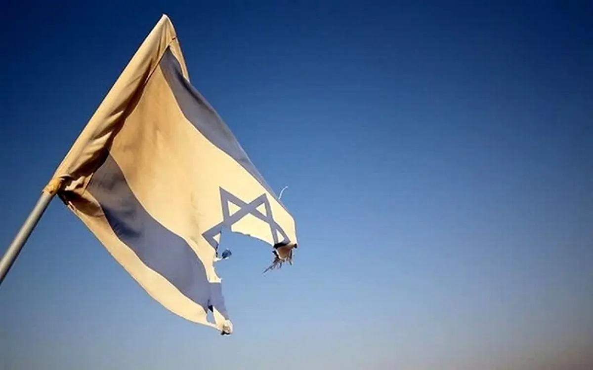 ببینید | درج پرچم اسرائیل روی دریچه‌های فاضلاب این شهر! + عکس