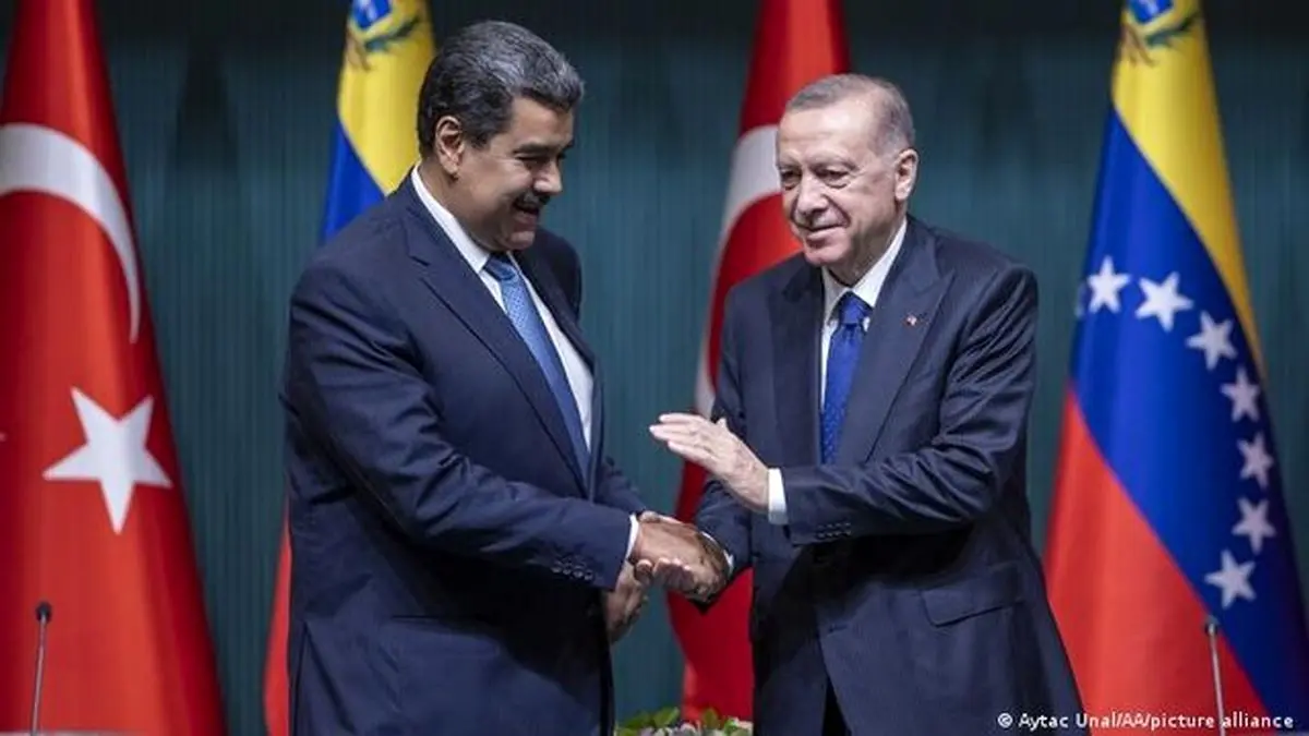امضای اسناد و توافقات متعدد بین ترکیه و ونزوئلا در جریان سفر مادورو به آنکارا