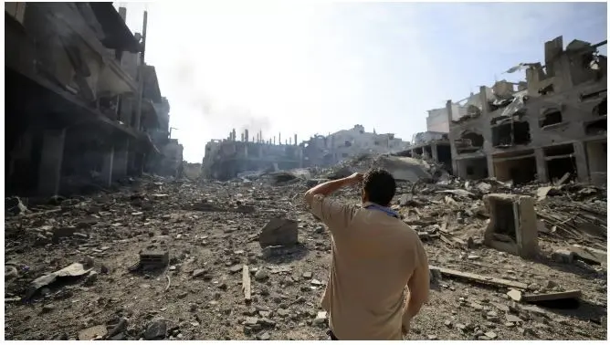 آوارگی بیش از 423 هزار نفر از نوار غزه بعد از بمباران‌های شدید اسرائیل