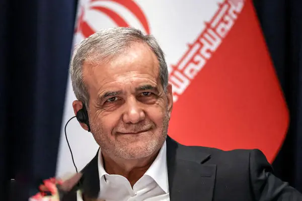 گزارش اقدامات یکساله دولت در نشست با احزاب/ پیشرفت در انرژی خورشیدی، کریدورهای ترانزیتی و کنترل آلودگی هوا