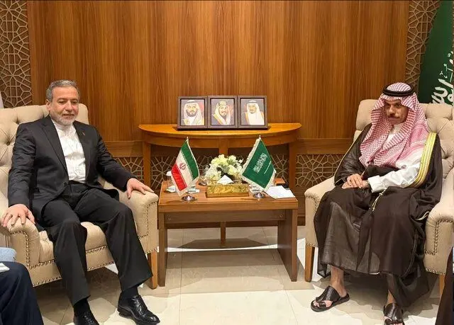 عربستان،تأكيد،ديدار،اسلامي،ايران،فرحان،عراقچي