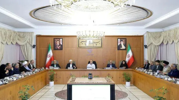گفت‌وگوی تلفنی پزشکیان با استاندار مازندران در مورد میانکاله در جلسه هیئت دولت