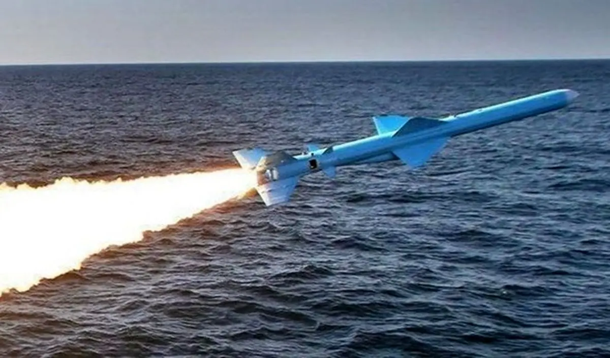 رونمایی از تجهیز موشک کروز «قدیر» و موشک بالستیک «فتح» ۳۶۰ به هوش مصنوعی + ویدئو