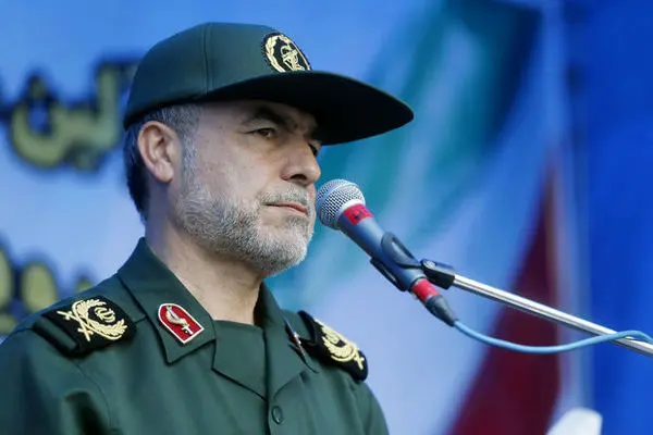 معاون سیاسی سپاه: علی اف و پاشینیان در راه بیچارگی زلنسکی قدم گذاشته‌اند