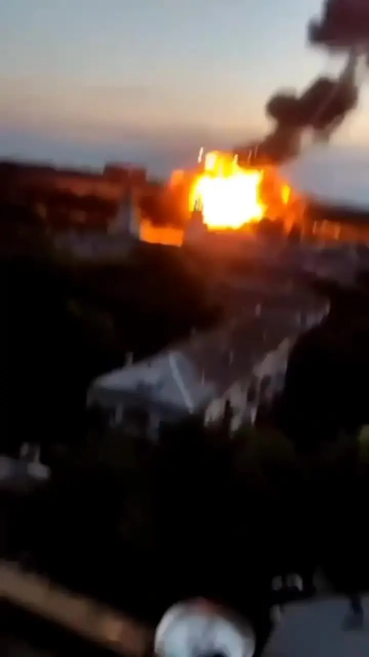 لحظه اصابت موشک کروز روسیه به دنپر اوکراین+ ویدئو