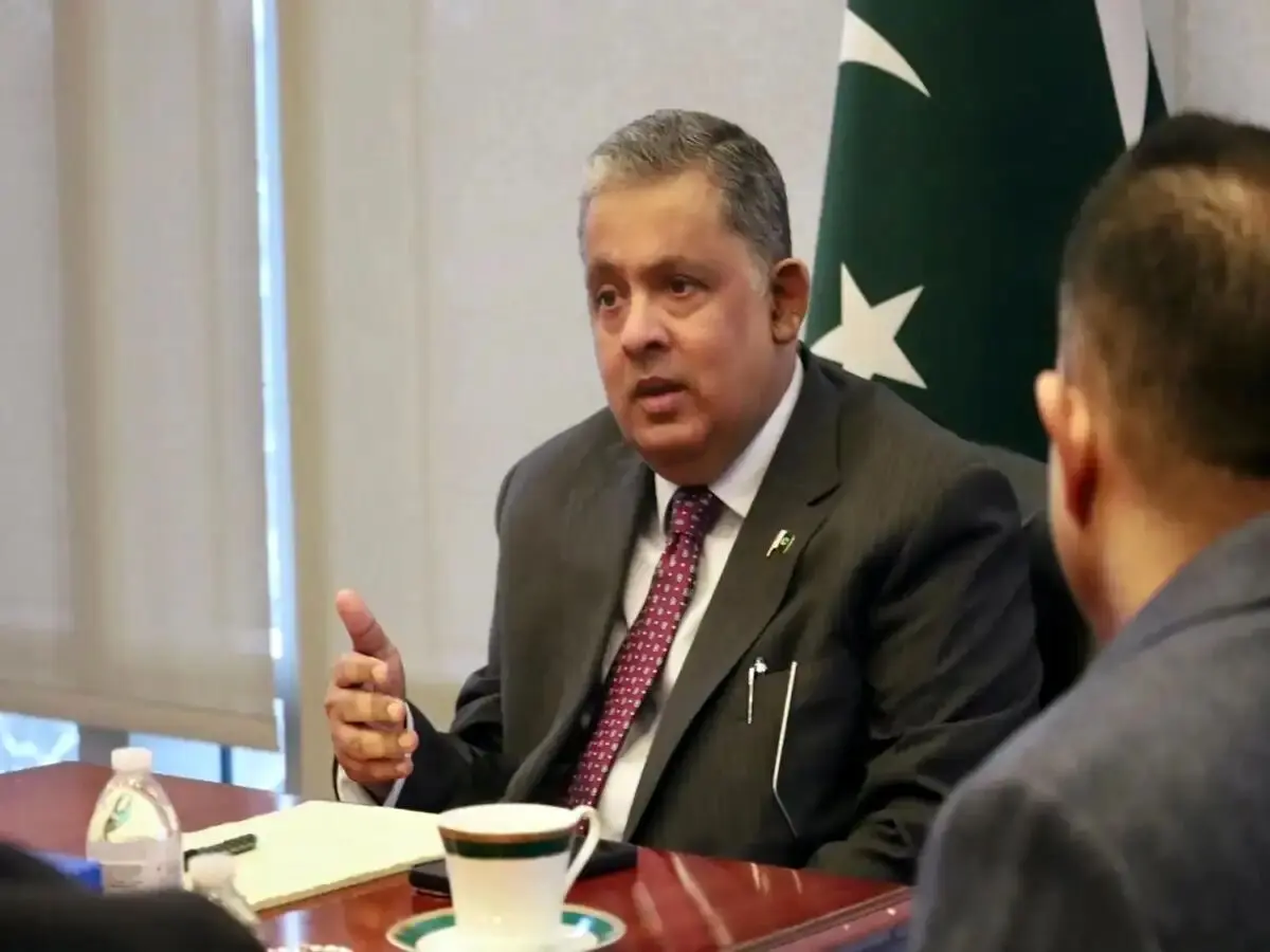 سفیر پاکستان در واشنگتن: لبنان بخشی از توافق آتش‌بس میان ایران و آمریکاست؛ این مساله جزو مواردی است که ممکن است اسرائیل از طریق آن در آتش‌بس «اختلال» ایجاد کند