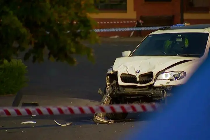 ورود عجیب یک خودرو به میان جمعیت در استرالیا؛ حداقل 5 نفر  کشته شدند