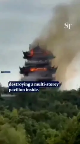 ببینید| معبد ۱۵۰۰ ساله چین در آتش سوخت