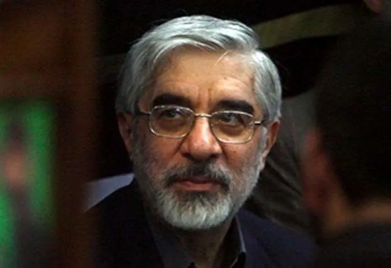 عکسی دیده نشده از میرحسین موسوی در کنار رهبر انقلاب+ تصویر