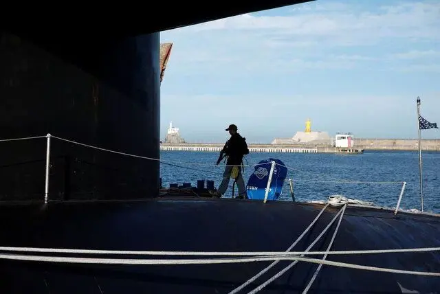 ورود دومین زیردریایی هسته‌ای آمریکا به کره جنوبی
