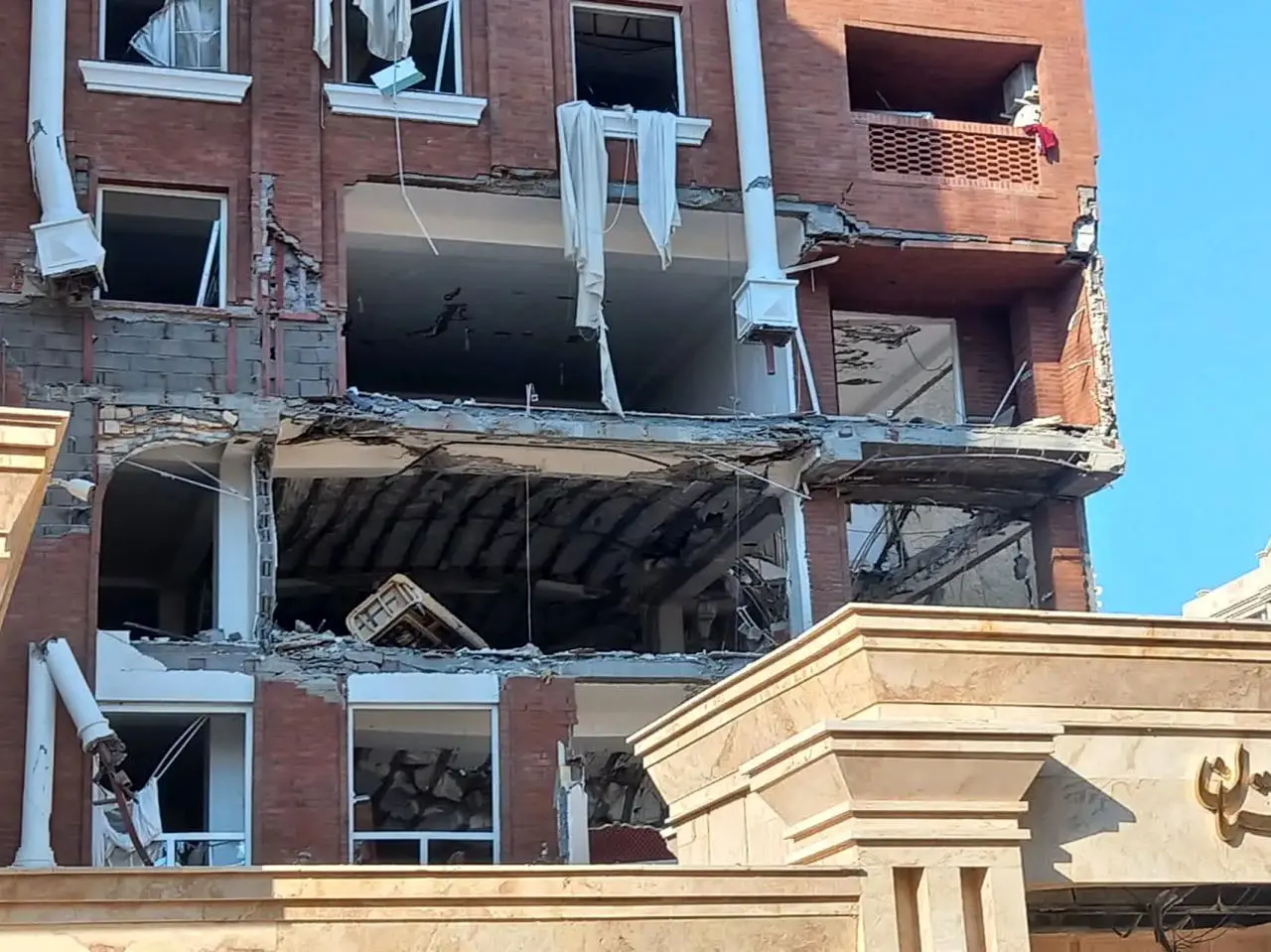 مركز،انفجار،كاركنان