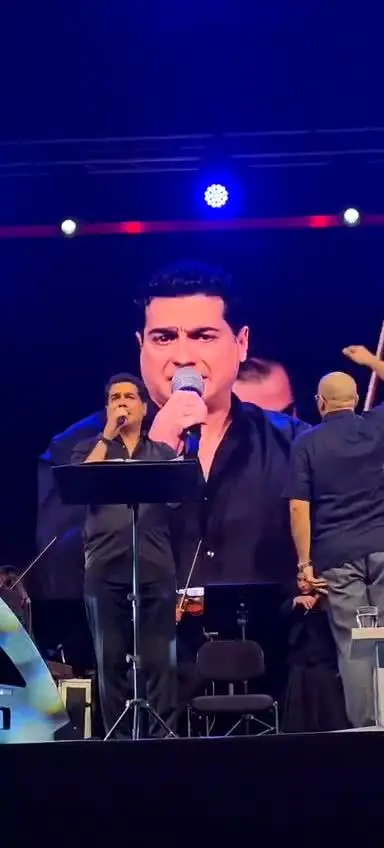 ببینید | اجرای کنسرت رایگان همایون شجریان در دبی