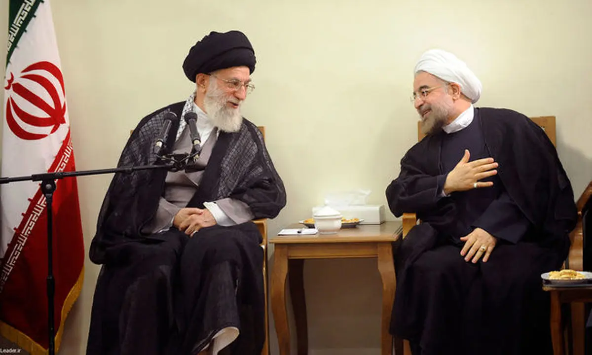 شباهت انگشتر بنفش حسن روحانی با انگشتر رهبر انقلاب+تصاویر