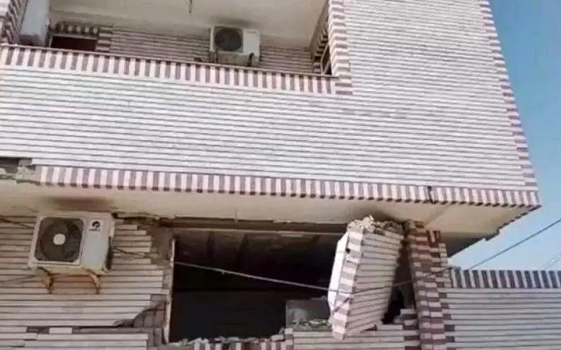 انفجار بمب در یک ساختمان دولتی در سیستان و بلوچستان + عکس