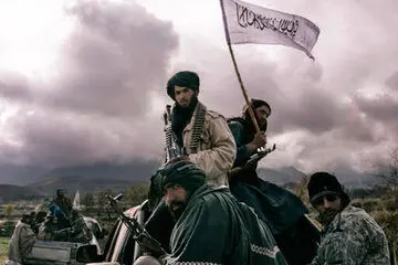 طالبان برای جنگ با جادوگران آماده می‌شود!