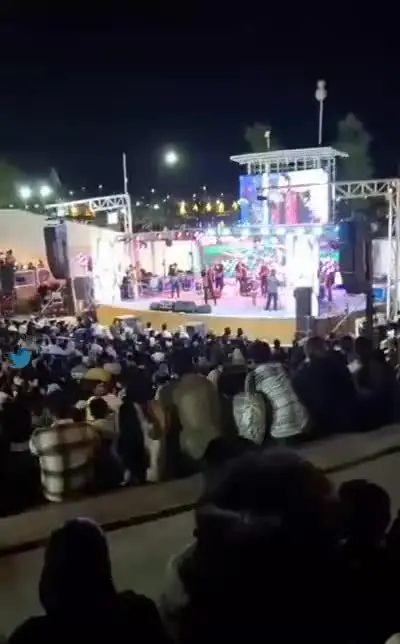 ببینید | لحظاتی از کنسرت شب گذشته امید جهان در بم، پیش از سکته قلبی