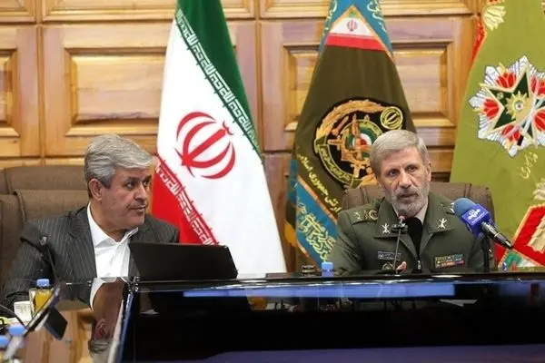 سرلشکر حاتمی: باور داریم که کم‌ترین آسیب به نظام اسلامی، ضربه به استقلال و تمامیت ارضی کشور عزیزمان ایران است؛  بعد از جنگ لحظه‌ای را در ارتقای توان دفاعی و اقتدار خود از دست ندادیم