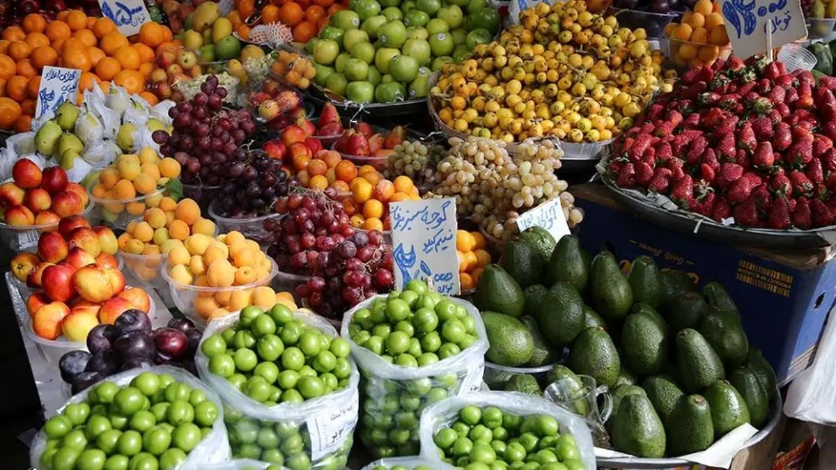 قیمت میوه‌های نوبرانه را تایید نمی‌کنیم
