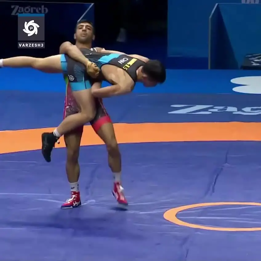 ببینید | مبارزه محمدمهدی کشتکار برابر حریف چینی