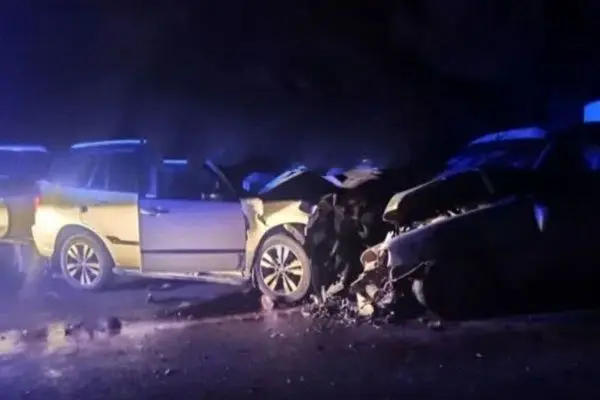 تصادف زنجیره ای در بزرگراه قم-تهران ۱۱ مصدوم برجا گذاشت